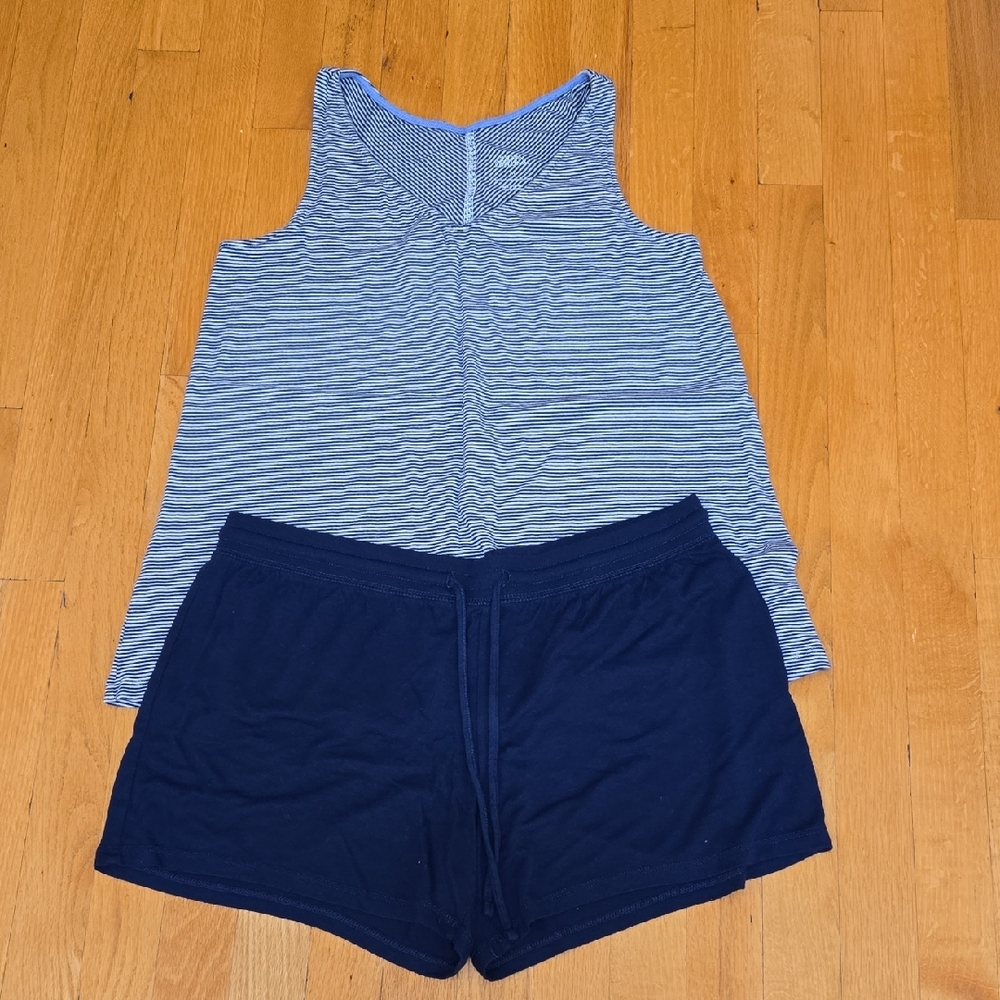 GILLGAN & O'MALLEY Top